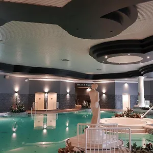 Rochestown Park & Leisure Centre Hotel